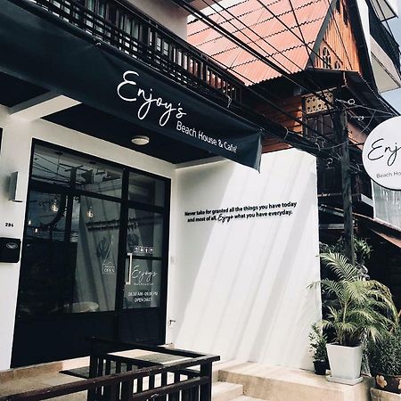 Enjoy'S Beach House & Cafe' Ban Karon Esterno foto