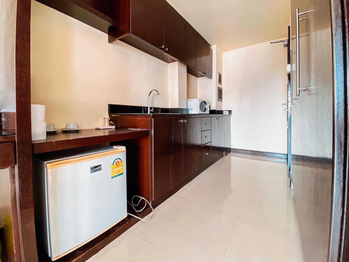 Enjoy'S Beach House & Cafe' Ban Karon Esterno foto
