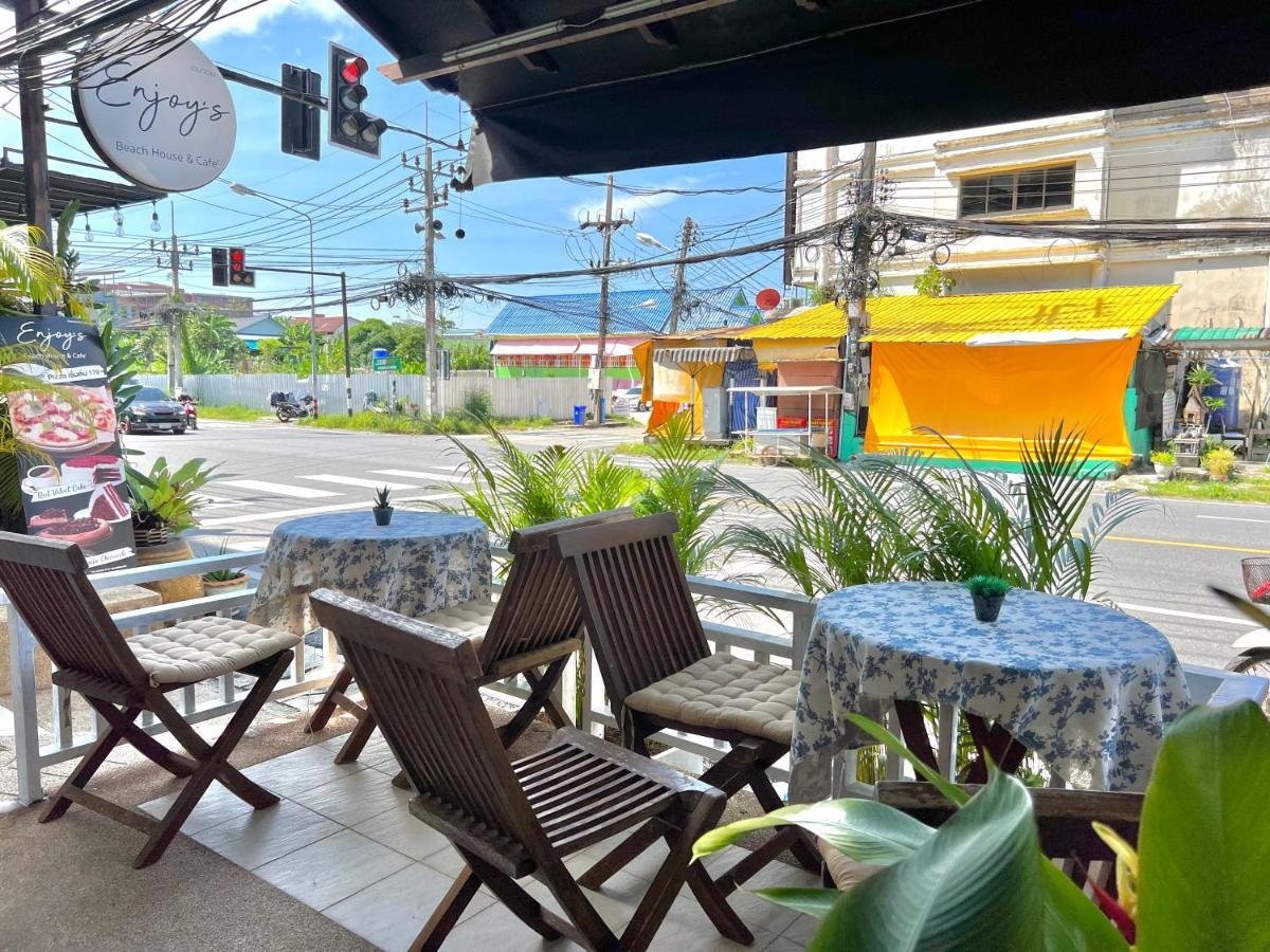 Enjoy'S Beach House & Cafe' Ban Karon Esterno foto
