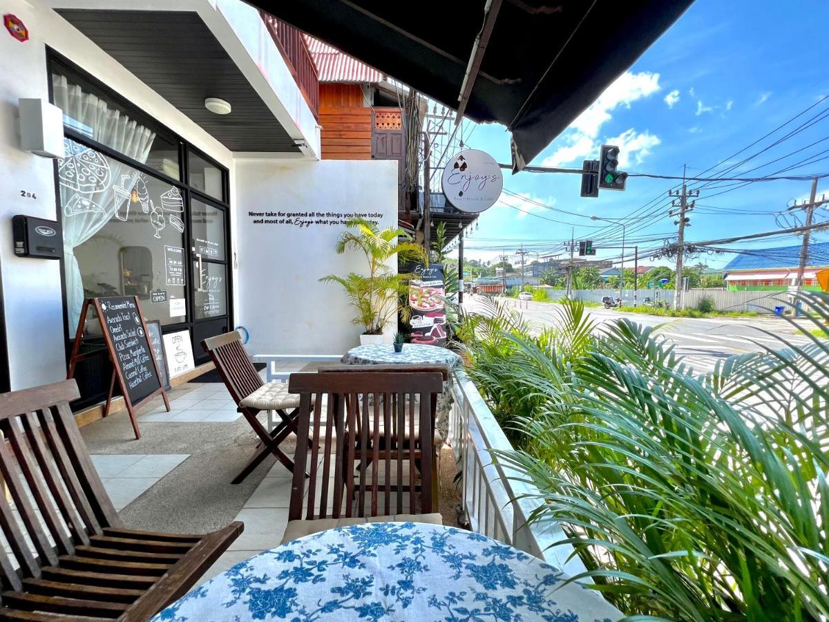 Enjoy'S Beach House & Cafe' Ban Karon Esterno foto