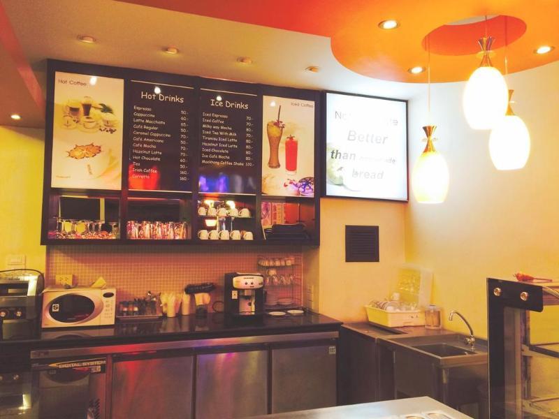 Enjoy'S Beach House & Cafe' Ban Karon Esterno foto